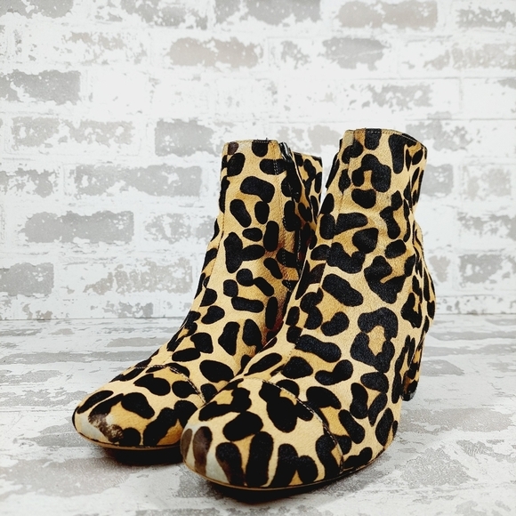 Halogen Black & Brown Leopard Printed Block Heel Ankle Boots C1049 - Picture 2 of 16